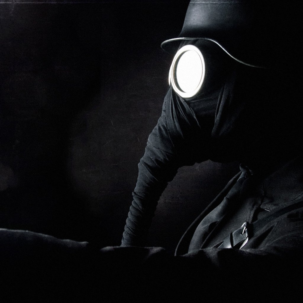 Обои черный, противогаз, каска, хобот, блака, black, gas mask, helmet, trunk разрешение 1920x1281 Загрузить