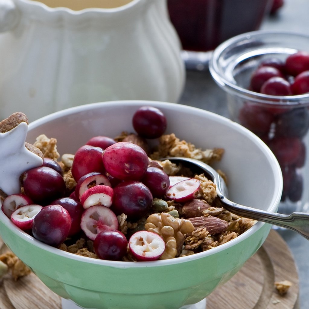 Обои орехи, ягоды, завтрак, печенье, миндаль, хлопья, мюсли, nuts, berries, breakfast, cookies, almonds, cereal, muesli разрешение 1920x1280 Загрузить