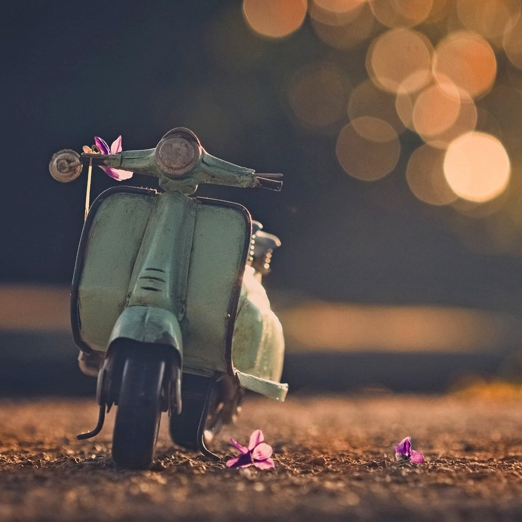 Обои игрушка, мотороллер, toy, scooter разрешение 1920x1200 Загрузить