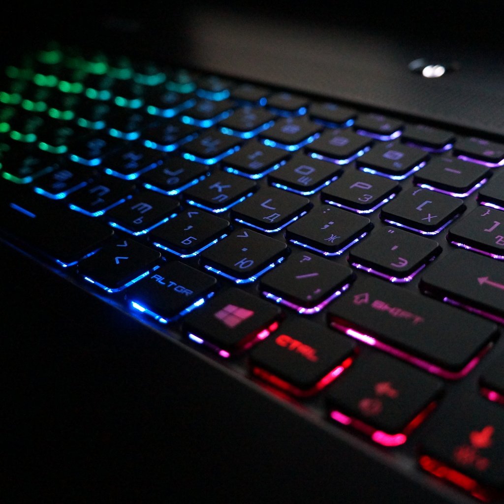 Обои клавиатура, подсветка, ноутбук, расцветка, сид, msi, gs70, gs70stealth, записные книжки, keyboard, backlight, laptop, colors, led, notebook разрешение 4912x2760 Загрузить
