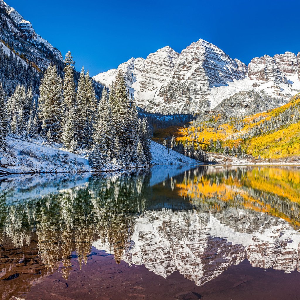 Обои озеро, горы, природа, лес, зима, отражение, lake, mountains, nature, forest, winter, reflection разрешение 1920x1200 Загрузить