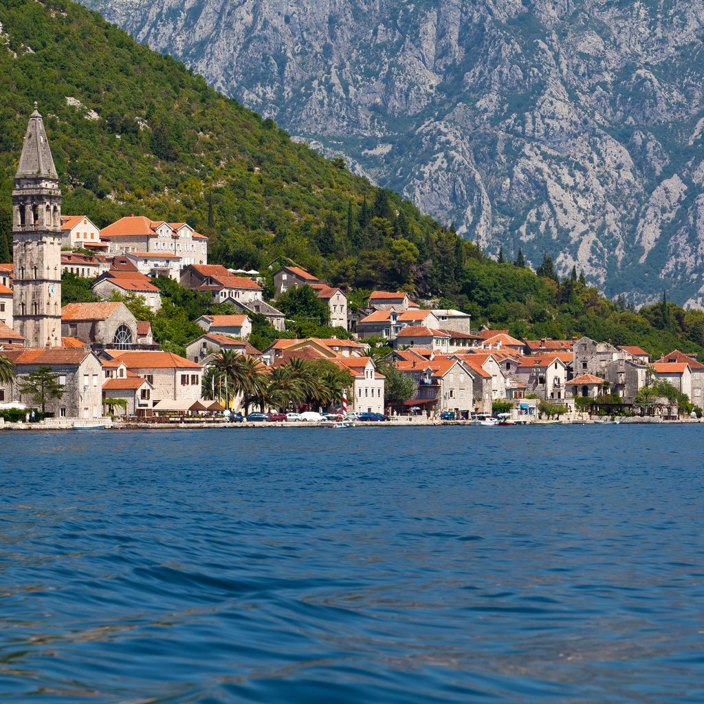 Обои горы, море, город, побережье, дома, черногория, пераст, mountains, sea, the city, coast, home, montenegro, perast разрешение 5616x3744 Загрузить