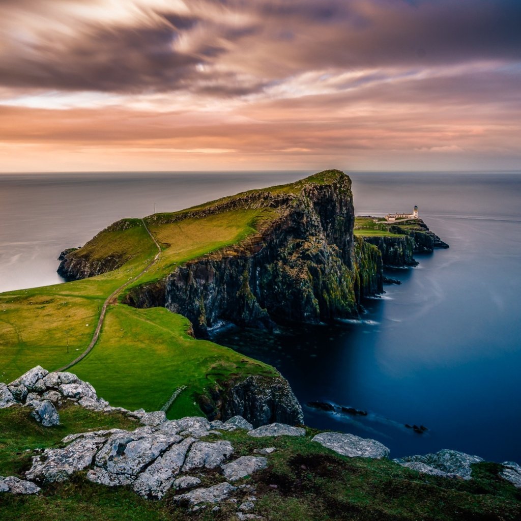 Обои скалы, природа, пейзаж, море, маяк, остров, шотландия, скай, rocks, nature, landscape, sea, lighthouse, island, scotland, skye разрешение 2048x1152 Загрузить