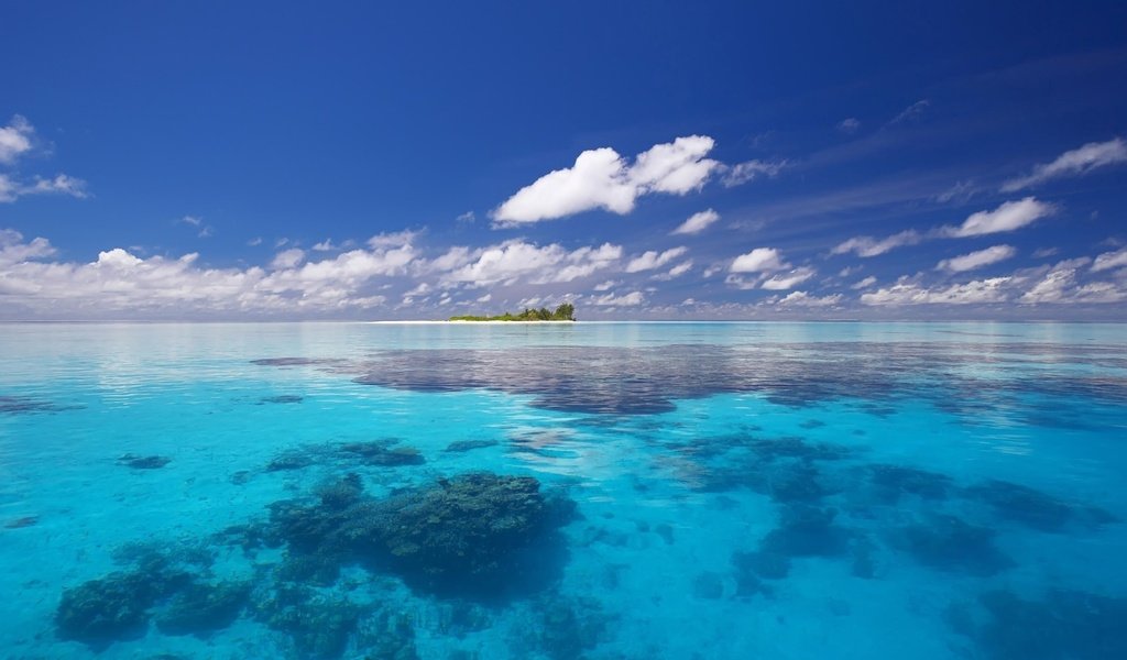 Обои облака, океан, остров, тропики, мальдивы, clouds, the ocean, island, tropics, the maldives разрешение 1920x1200 Загрузить