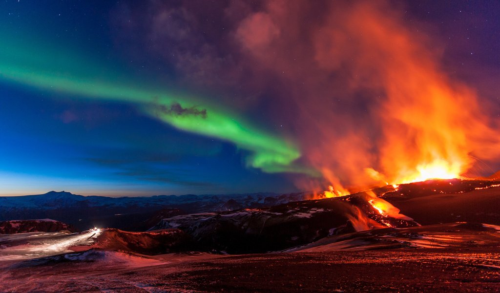Обои северное сияние, исландия, northern lights, iceland разрешение 2048x1363 Загрузить