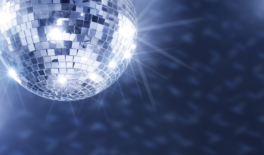 Обои музыка, диско, диско шар, блики от шара, зеркальный, music, disco, disco ball, the glare from the ball, mirror разрешение 1920x1080 Загрузить