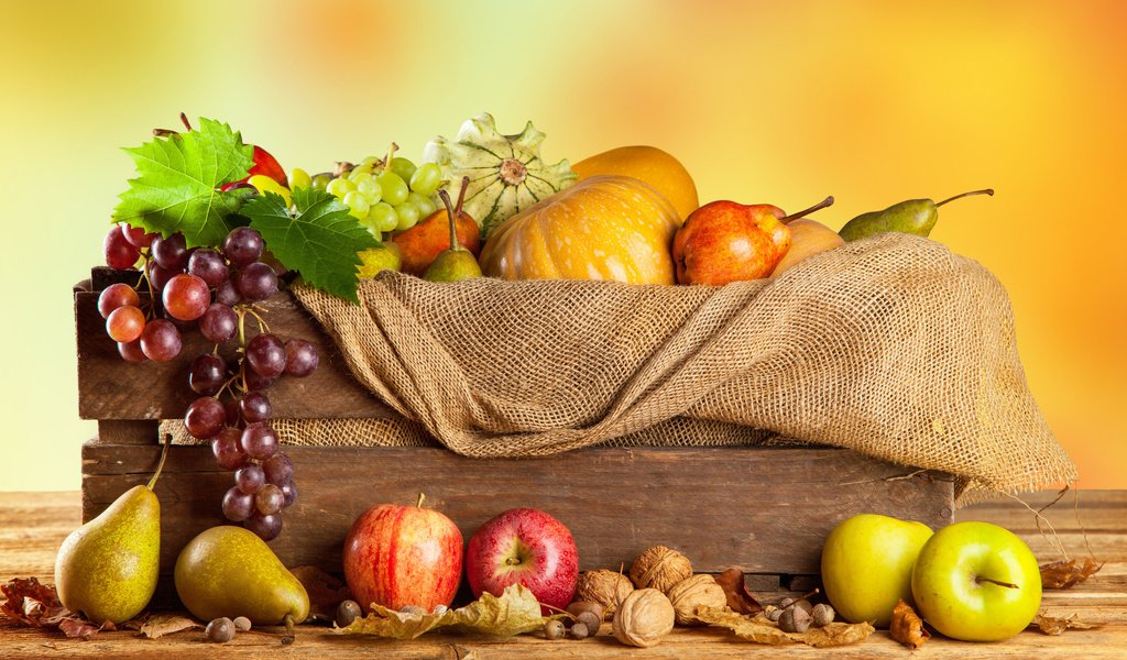 Обои орехи, груши, виноград, ящик, фрукты, мешковина, яблоки, осень, урожай, овощи, тыквы, nuts, pear, grapes, box, fruit, burlap, apples, autumn, harvest, vegetables, pumpkin разрешение 2560x1600 Загрузить