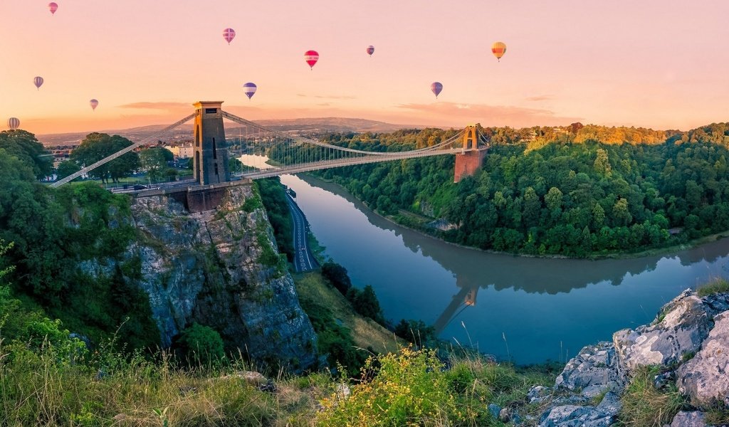 Обои небо, река, природа, шары, гора, мост, the sky, river, nature, balls, mountain, bridge разрешение 1920x1200 Загрузить