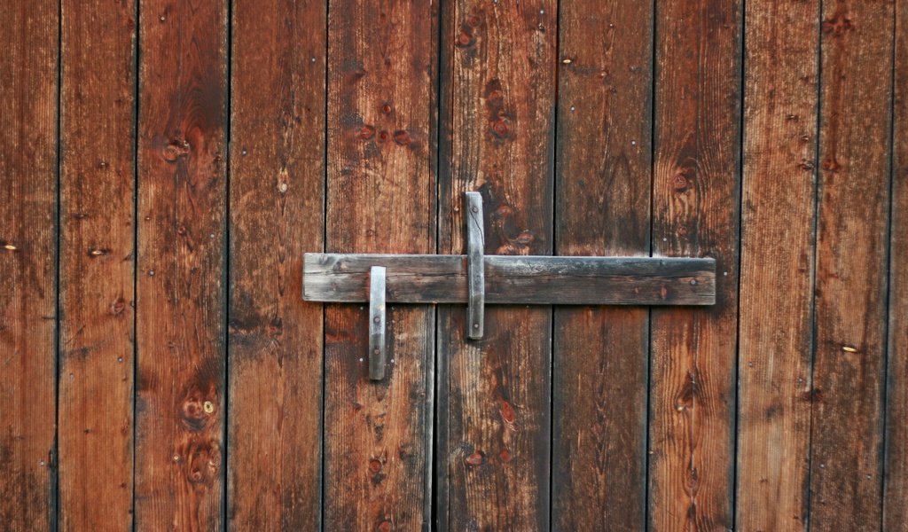 Обои двери, деревянные, старые, засов, door, wooden, old, hasp разрешение 3888x2592 Загрузить