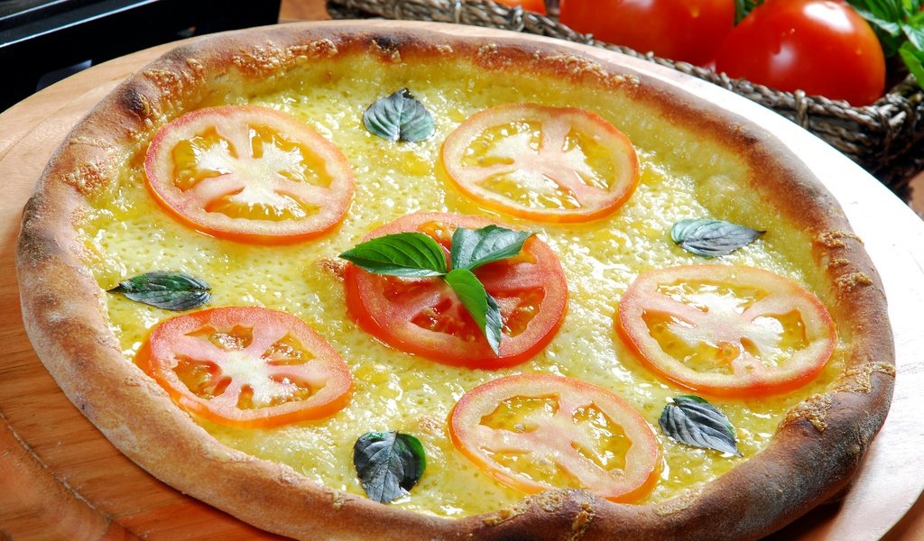 Обои сыр, помидоры, пицца, брынза, помидорами, быстрое питание, cheese, tomatoes, pizza, fast food разрешение 2880x1928 Загрузить