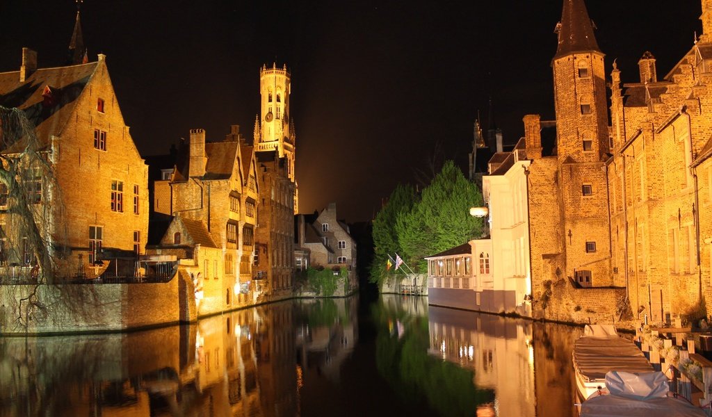 Обои ночь, огни, река, здания, германия, брюгге, night, lights, river, building, germany, bruges разрешение 3000x2000 Загрузить