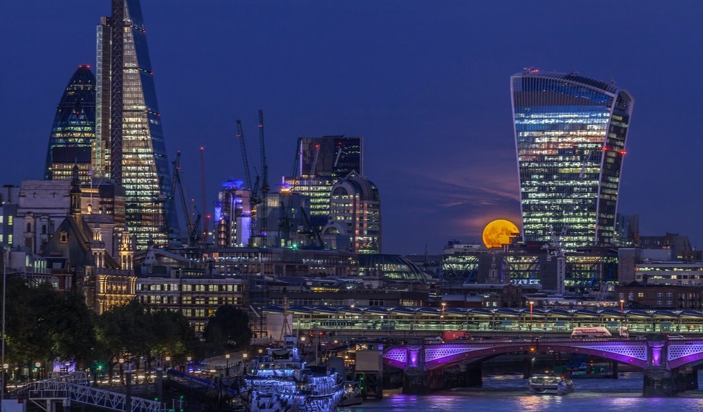 Обои ночь, огни, мост, лондон, город, луна, башня, англия, night, lights, bridge, london, the city, the moon, tower, england разрешение 2048x1365 Загрузить