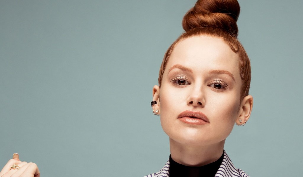 Обои девушка, madelaine petsch, маделайне петш, портрет, взгляд, модель, волосы, лицо, актриса, танцовщица, girl, madeleine pets, portrait, look, model, hair, face, actress, dancer разрешение 3484x3241 Загрузить