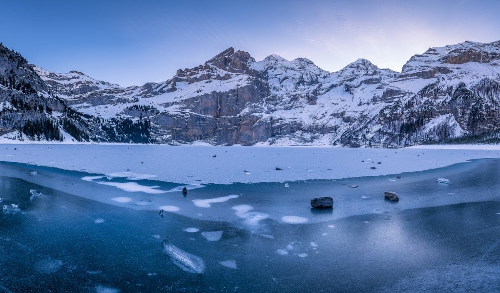 Обои горы, зима, швейцария, лёд, замерзшее озеро, mountains, winter, switzerland, ice, frozen lake разрешение 6144x2826 Загрузить