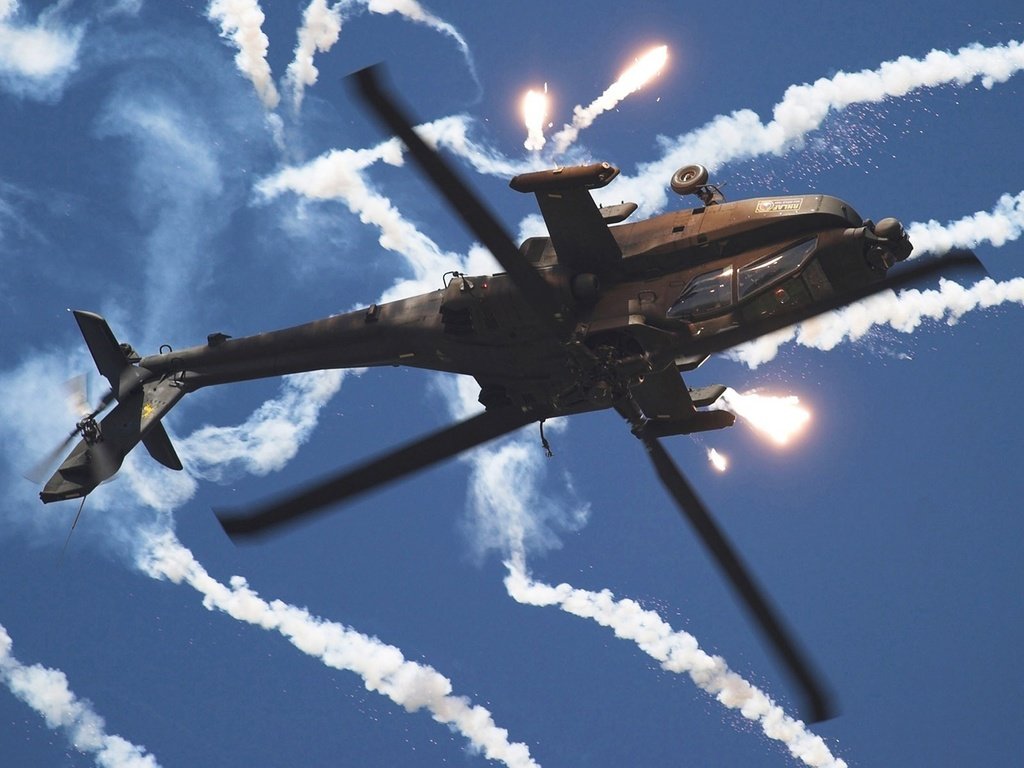 Обои дым, вертолет, тепловые ловушки, smoke, helicopter, flares разрешение 1920x1200 Загрузить