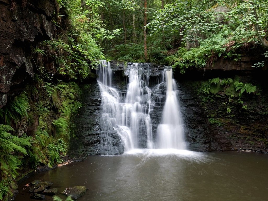 Обои природа, скала, водопад, англия, каскад, йоркшир, nature, rock, waterfall, england, cascade, yorkshire разрешение 1953x1400 Загрузить