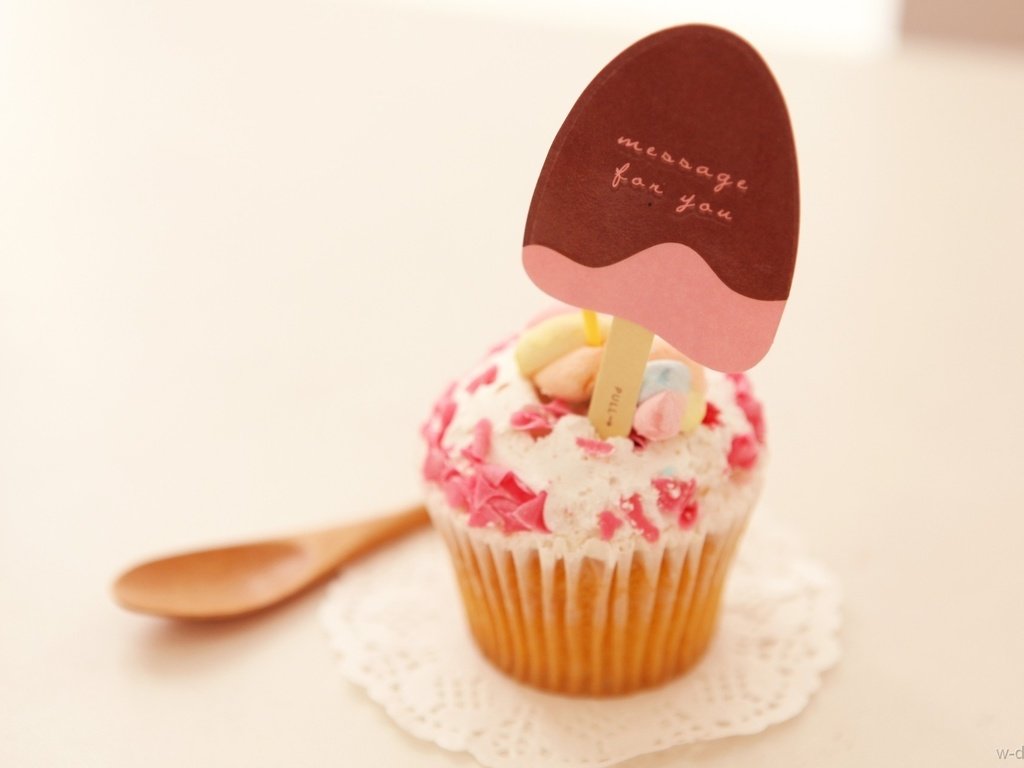 Обои сладкое, десерт, кекс, кекс с сообщением, sweet, dessert, cupcake, cupcake with message разрешение 1920x1280 Загрузить