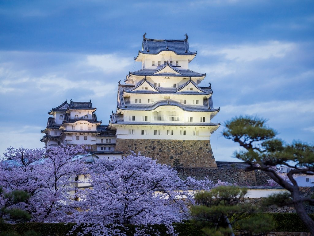 Обои вечер, замок, япония, весна, химэдзи, the evening, castle, japan, spring, himeji разрешение 2048x1365 Загрузить