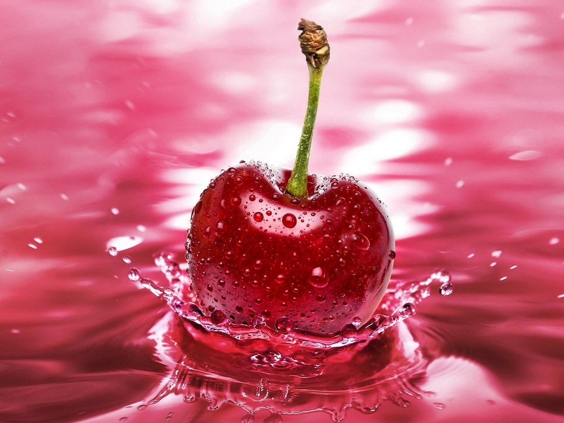 Обои вода, макро, черешня, вишня, всплеск, water, macro, cherry, splash разрешение 1920x1200 Загрузить