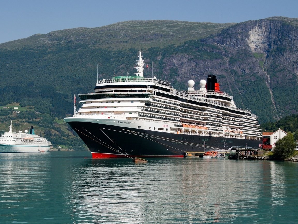 Обои природа, корабли, красиво, лайнер, тема, queen mary 2, горы., куин мэри, nature, ships, beautiful, liner, the theme, mountains., queen mary разрешение 1920x1200 Загрузить