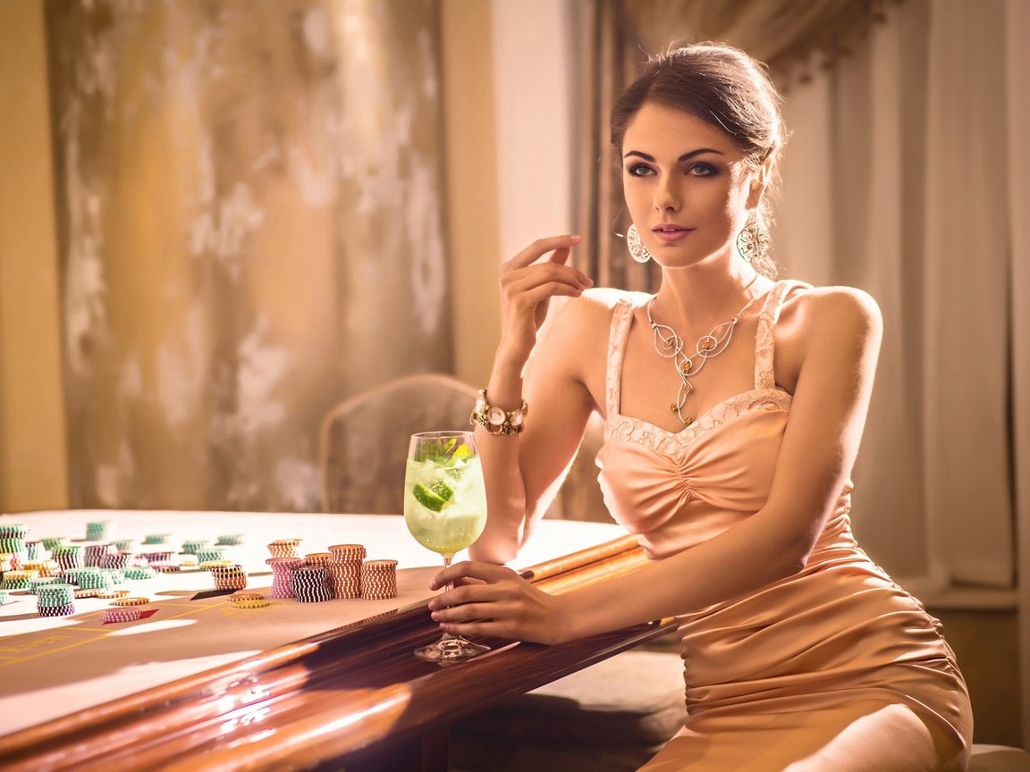 Обои девушка, платье, казино, коктейль, сексуальность, girl, dress, casino, cocktail, sexuality разрешение 2000x1414 Загрузить