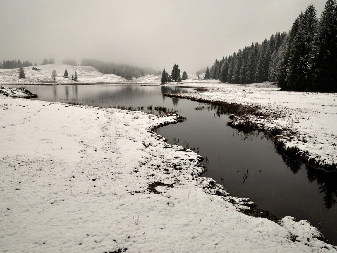 Обои небо, река, снег, природа, лес, зима,     деревья, the sky, river, snow, nature, forest, winter, trees разрешение 4287x2847 Загрузить