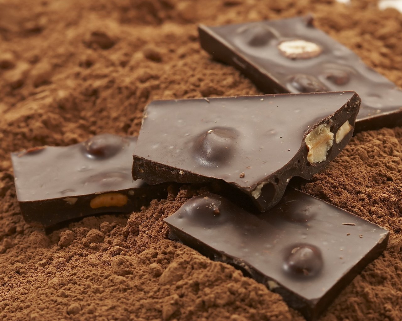 Обои орехи, шоколад, какао, nuts, chocolate, cocoa разрешение 1920x1200 Загрузить