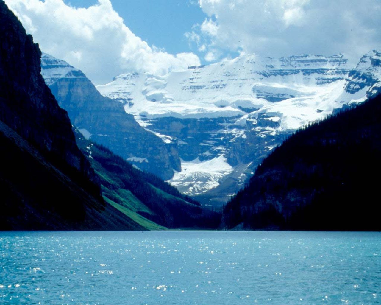 Обои озеро, горы, канада, lake, mountains, canada разрешение 2560x1024 Загрузить