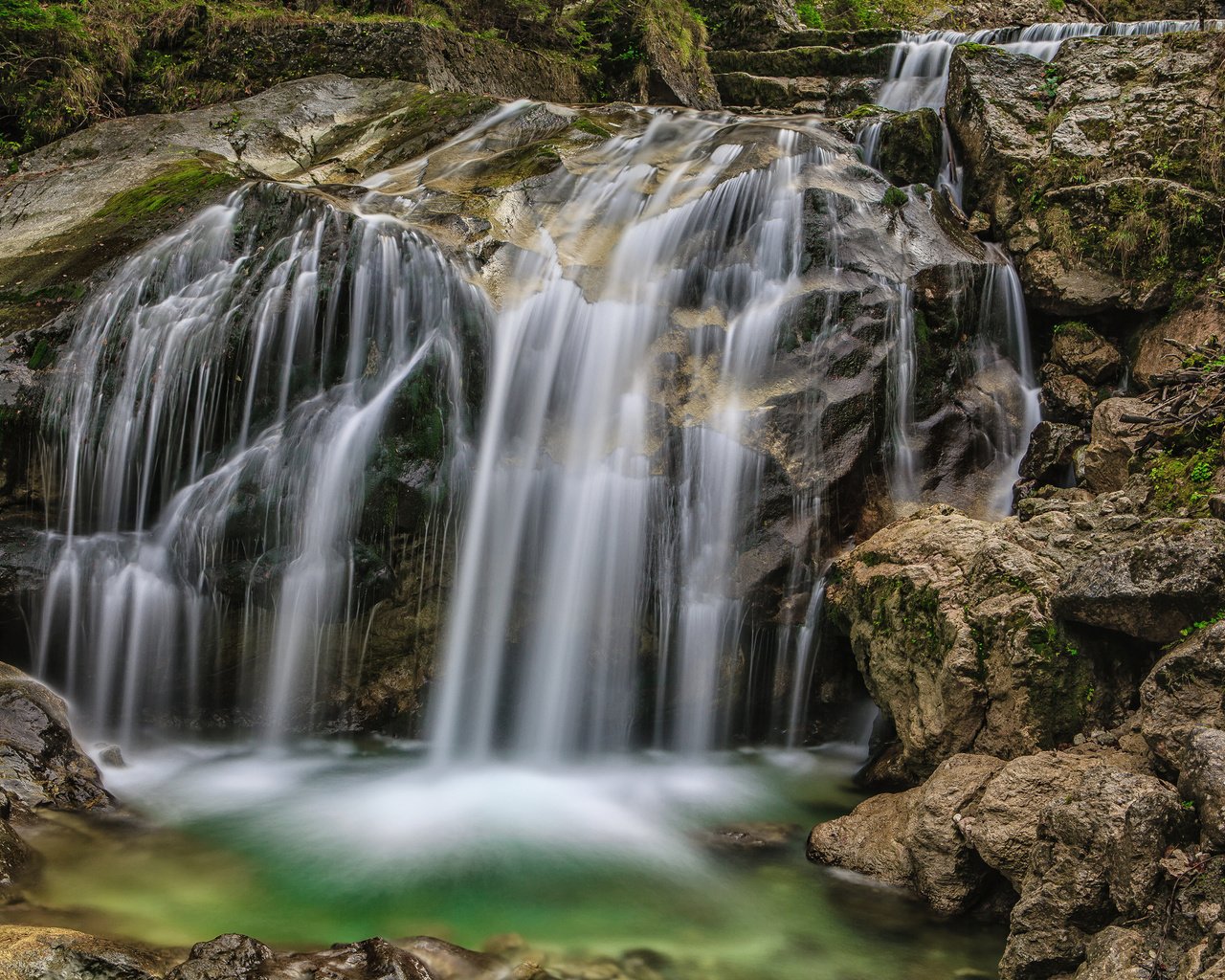 Обои камни, водопад, каскад, stones, waterfall, cascade разрешение 2048x1509 Загрузить