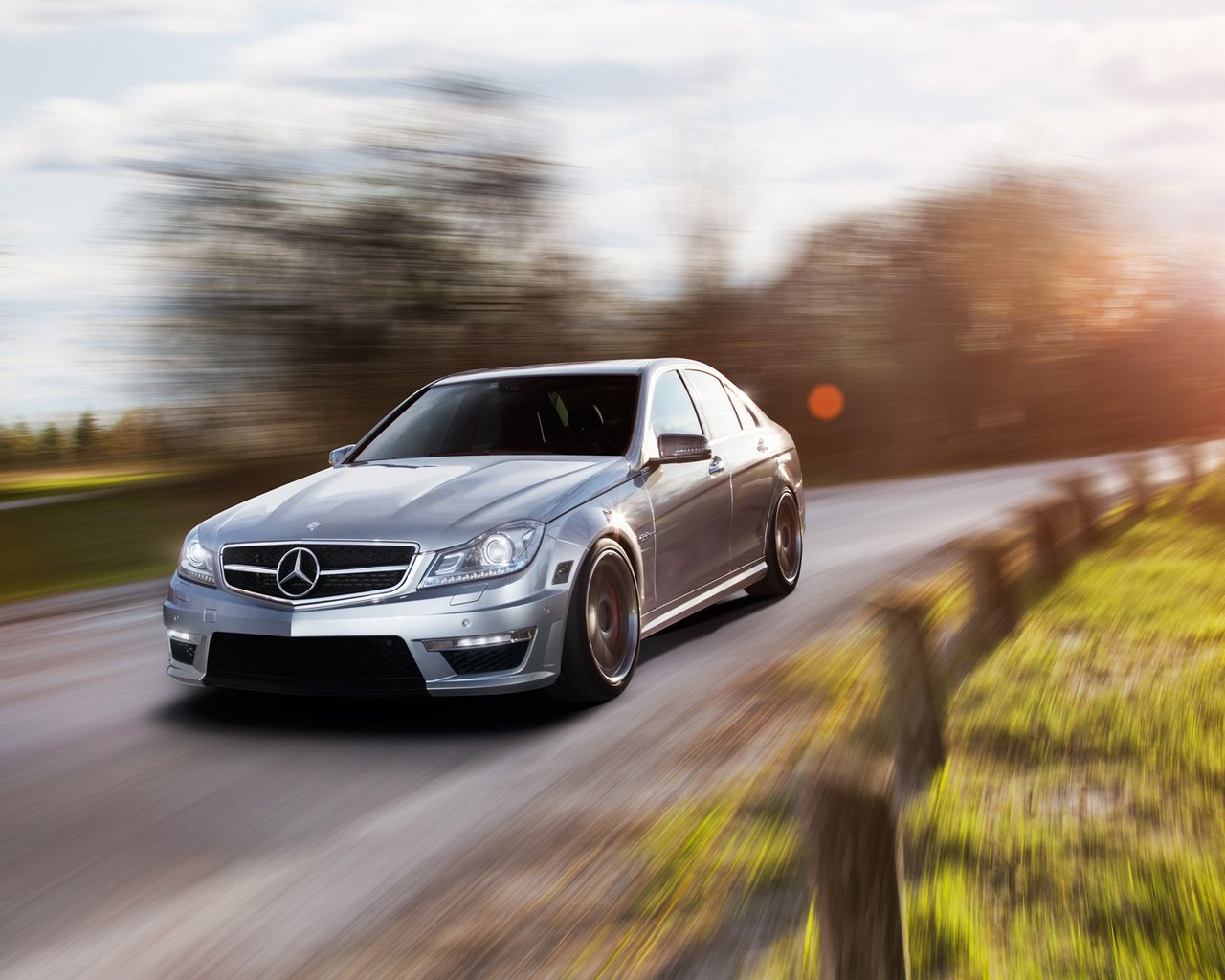 Обои мерседес, седан, в движении, mercedes c 63 amg, mercedes, sedan, in motion разрешение 1920x1200 Загрузить