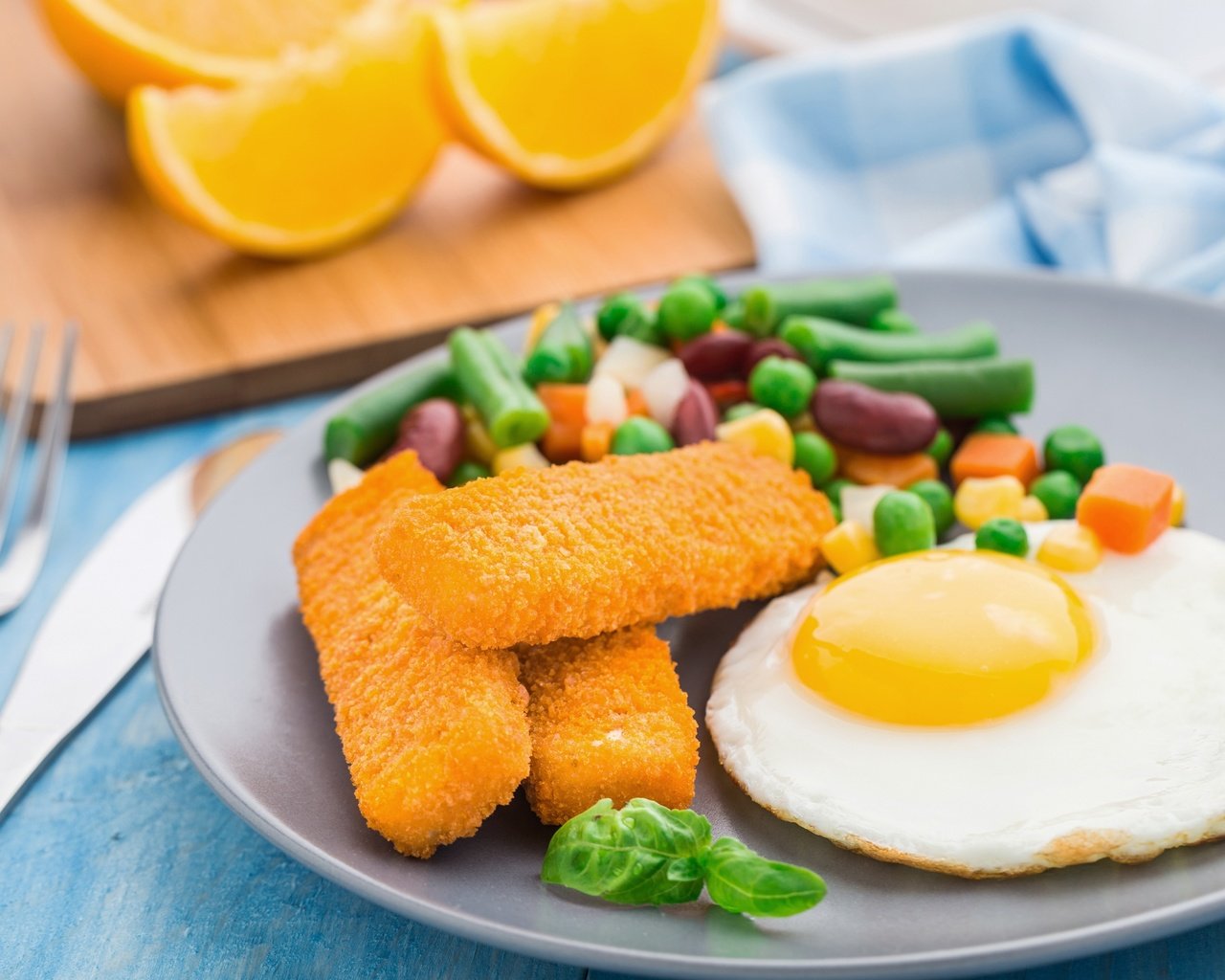 Обои апельсин, овощи, яйцо, яицо, рыбные палочки, orange, vegetables, egg, fish sticks разрешение 2880x1920 Загрузить