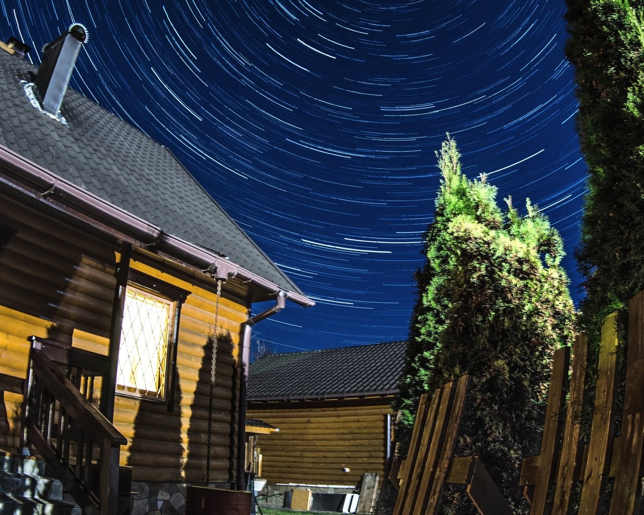 Обои небо, ночное небо, aristovart, тверь, startrails, звездные треки, the sky, the night sky, tver, star tracks разрешение 2416x1600 Загрузить