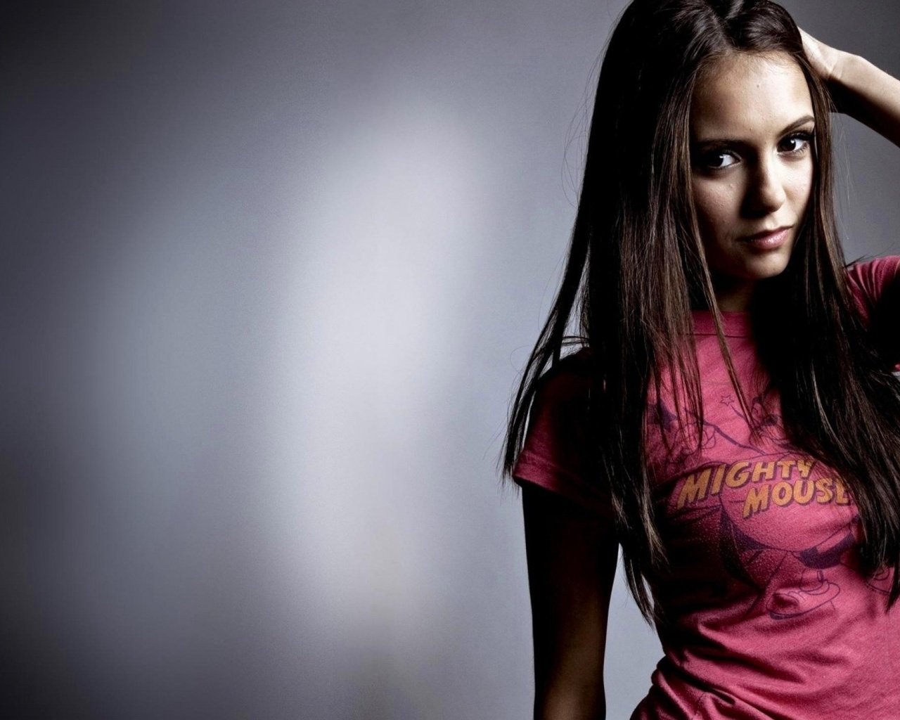 Обои стиль, взгляд, актриса, нина добрев, длинные волосы, style, look, actress, nina dobrev, long hair разрешение 1920x1080 Загрузить