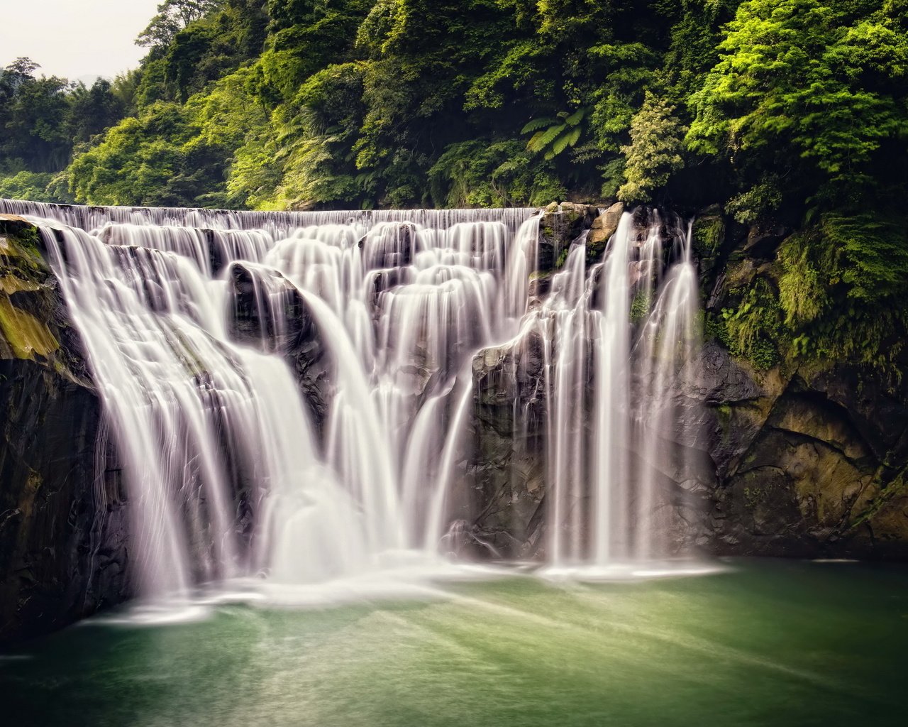 Обои природа, лес, водопад, тайвань, джунгли, shifen waterfall, nature, forest, waterfall, taiwan, jungle разрешение 3000x1875 Загрузить