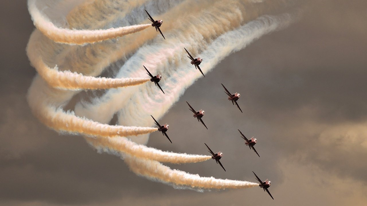 Обои самолеты, скорость, мощь, красиво, шоу, мгновение полёта, aircraft, speed, power, beautiful, show, a moment of flight разрешение 1920x1200 Загрузить