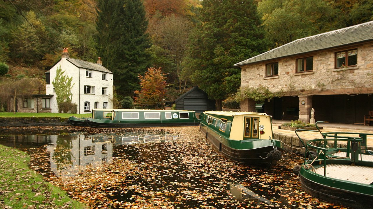Обои река, осень, лодки, river, autumn, boats разрешение 2560x1600 Загрузить
