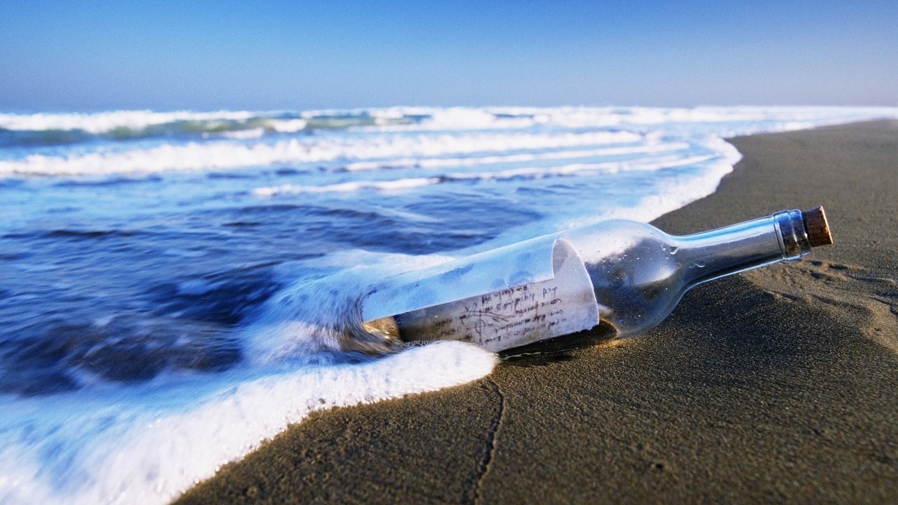 Обои бутылка с письмом на берегу, bottle with a letter on the bank разрешение 1920x1080 Загрузить