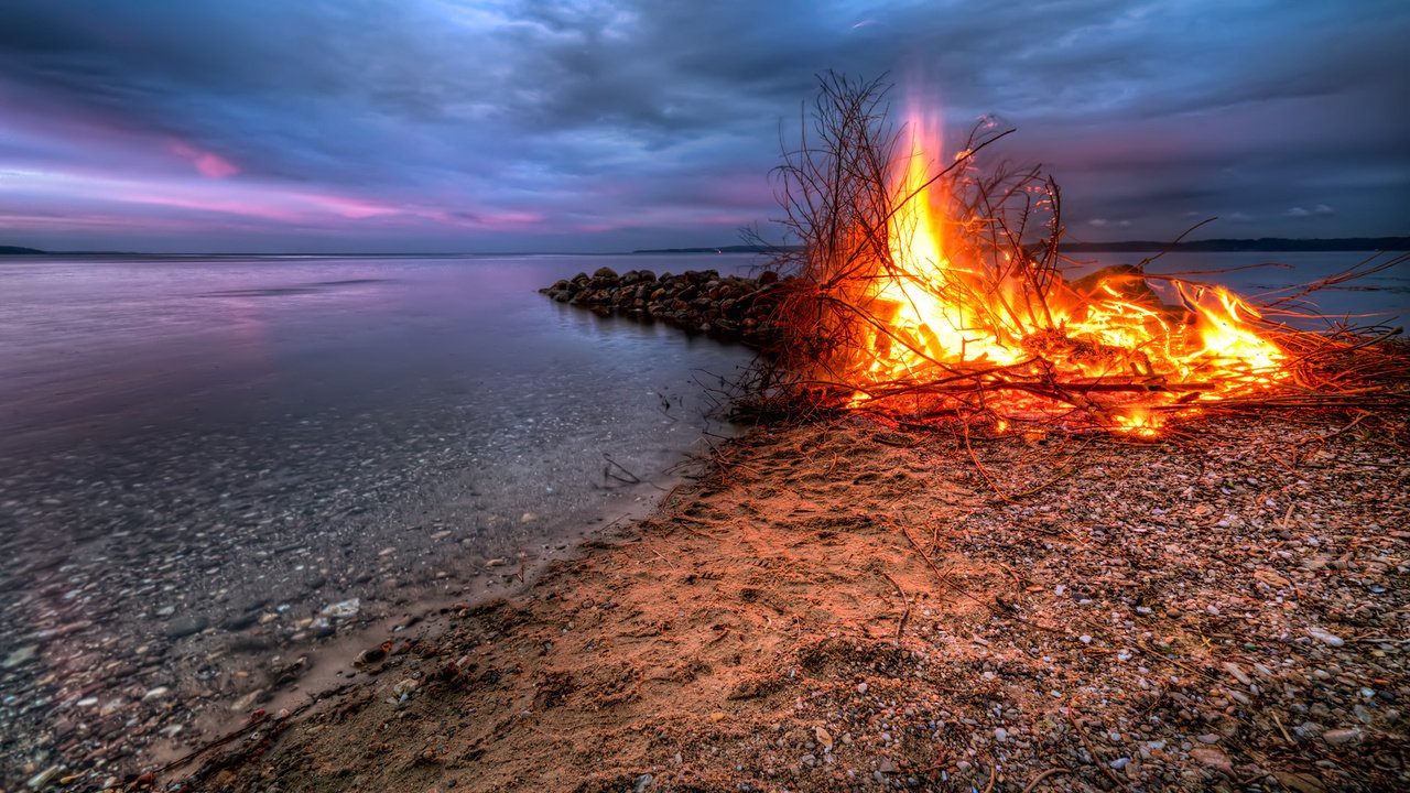 Обои река, берег, закат, пейзаж, костёр, river, shore, sunset, landscape, the fire разрешение 1920x1200 Загрузить