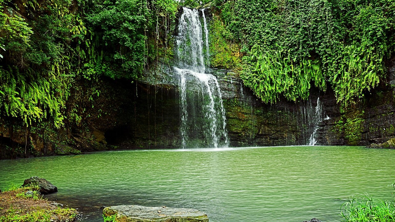 Обои деревья, скалы, пейзаж, водопад, водоем, trees, rocks, landscape, waterfall, pond разрешение 2880x1920 Загрузить