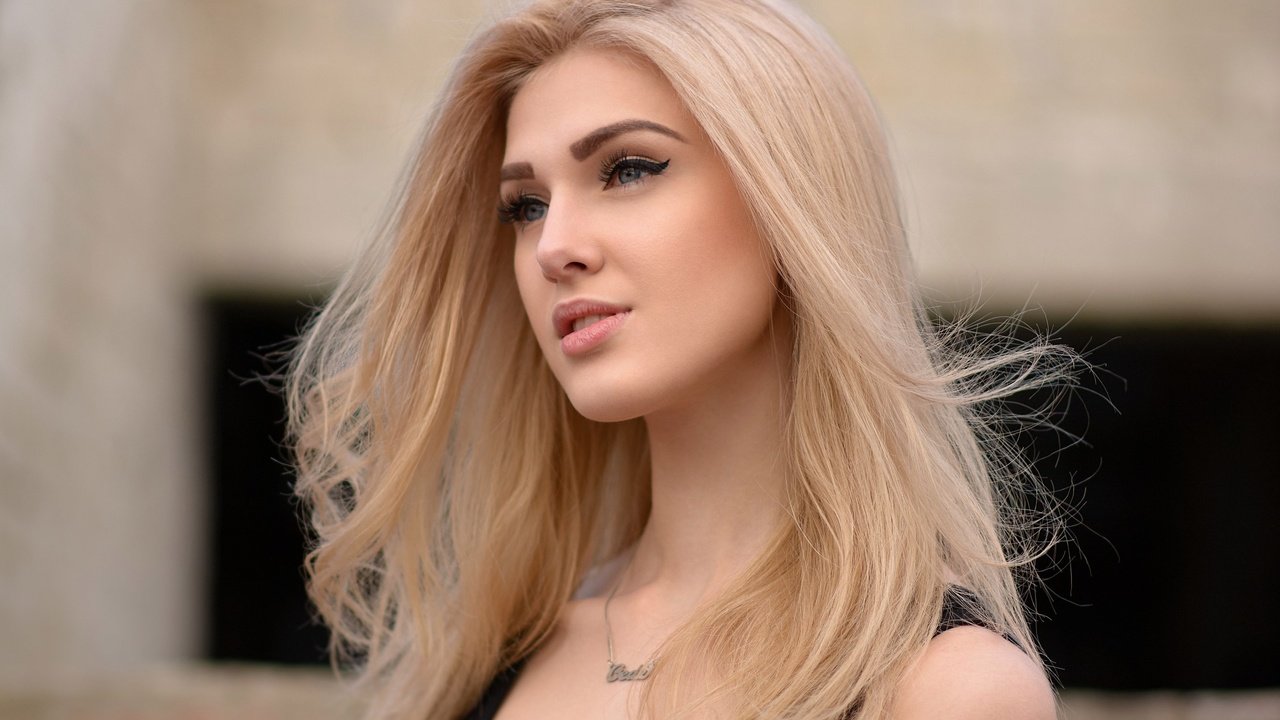 Обои девушка, блондинка, взгляд, волосы, лицо, olia gedz, girl, blonde, look, hair, face разрешение 2560x1707 Загрузить