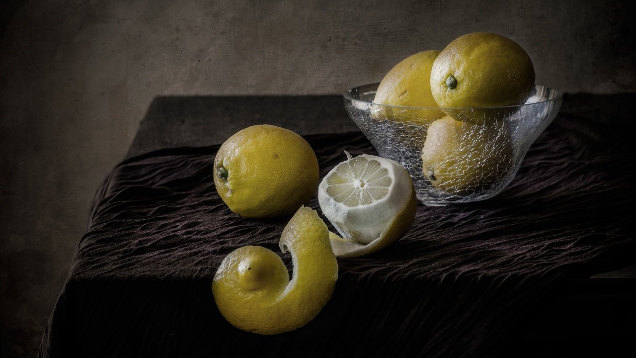 Обои фрукты, натюрморт, лимоны, цитрусы, кожура, fruit, still life, lemons, citrus, peel разрешение 4928x3264 Загрузить