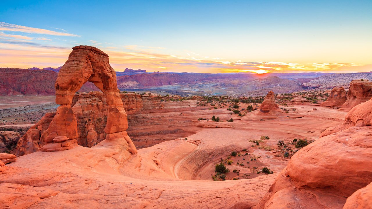 Обои скалы, пейзаж, каньон, юта, национальный парк арки, rocks, landscape, canyon, utah, arches national park разрешение 3840x2400 Загрузить