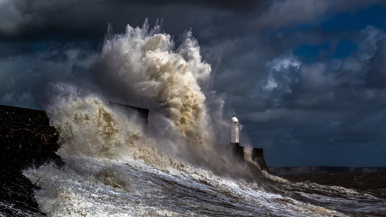 Обои природа, пейзаж, море, маяк, волна, океан, шторм, nature, landscape, sea, lighthouse, wave, the ocean, storm разрешение 1920x1200 Загрузить