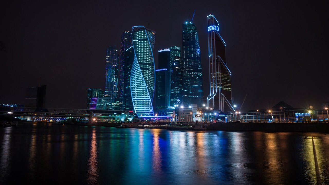 Обои ночь, река, москва, город, россия, москва-сити, night, river, moscow, the city, russia, moscow-city разрешение 2600x1733 Загрузить