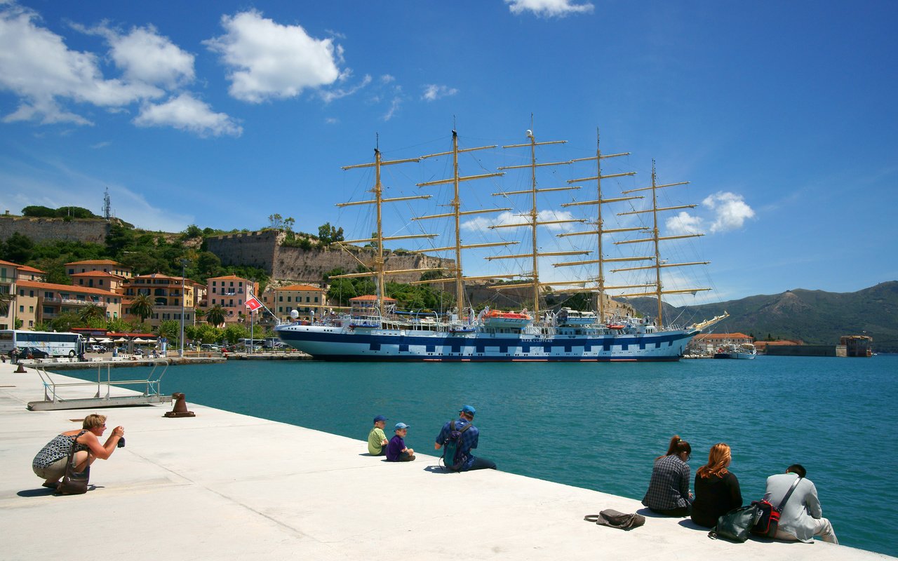 Обои парусник, остров эльба, набережная, италия, порт, гавань, royal clipper, elba island, портоферрайо, тоскана, sailboat, the island of elba, promenade, italy, port, harbour, portoferraio, tuscany разрешение 2000x1230 Загрузить