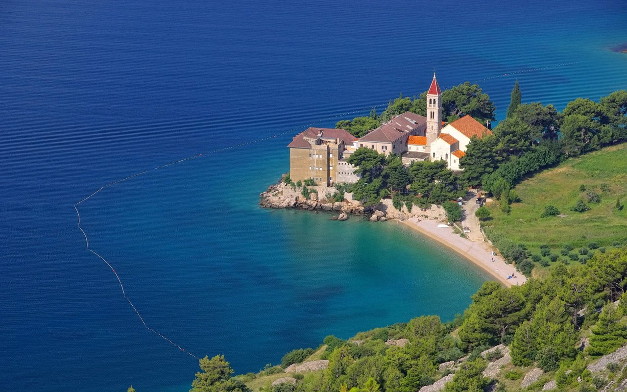 Обои пейзаж, море, побережье, хорватия, остров брач, аббатство, brac bol abbey, landscape, sea, coast, croatia, the island of brac, abbey разрешение 3840x2400 Загрузить