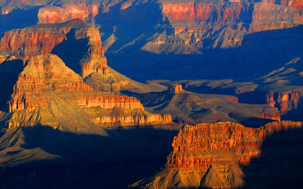 Обои горы, закат, каньон, сша, аризона, grand canyon, mountains, sunset, canyon, usa, az разрешение 2048x1169 Загрузить