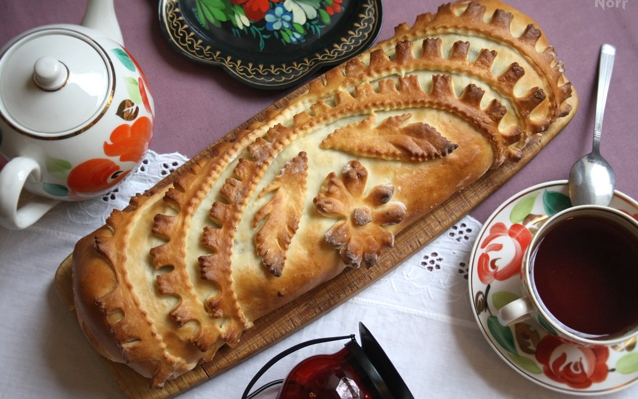 Обои чай, выпечка, пирог, тесто, кулебяка, мясной пирог, tea, cakes, pie, the dough, meat pie разрешение 3000x2000 Загрузить