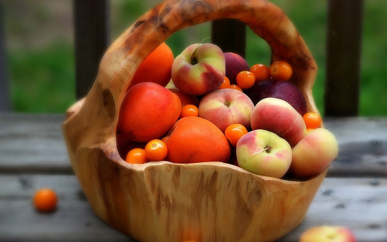 Обои фрукты, персики, корзинка, абрикосы, fruit, peaches, basket, apricots разрешение 3000x2280 Загрузить