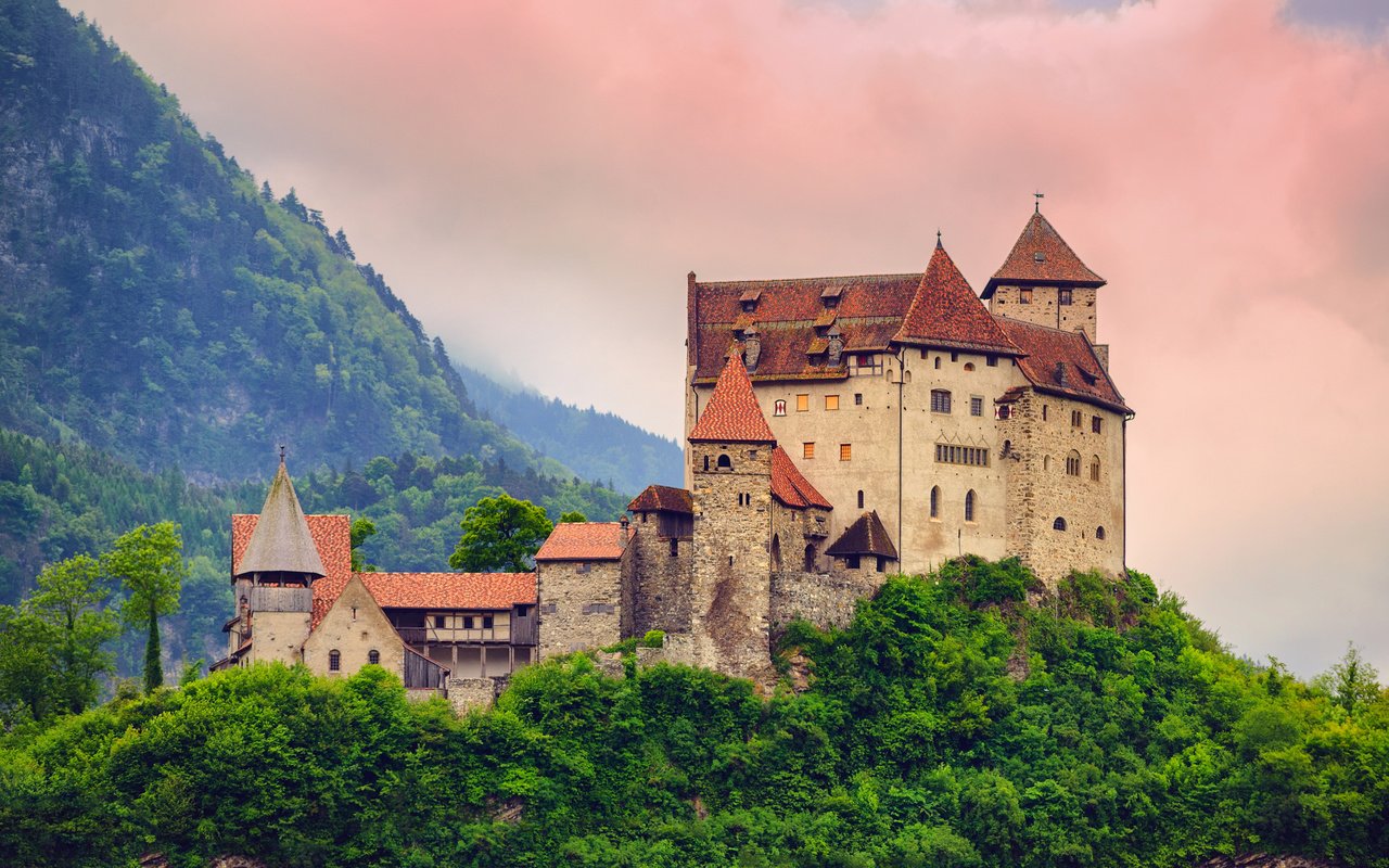 Обои замок, германия, лихтенштейн, замок гутенберг, burg gutenberg, castle, germany, liechtenstein разрешение 3840x2400 Загрузить